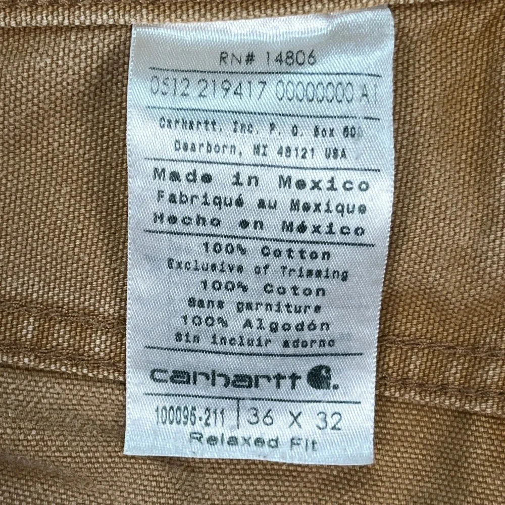 Carhartt there visible
